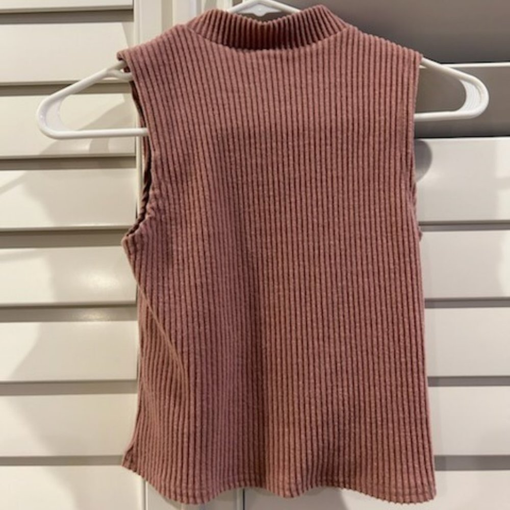 Set of two sleeveless,supersoft rose&bronze-colored Mi Ami Francescas shirts XS